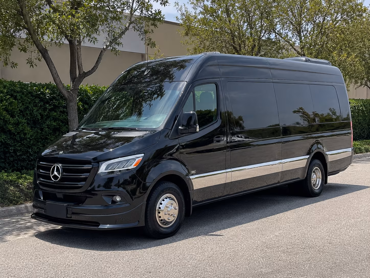 los angeles 10 passenger sprinter van